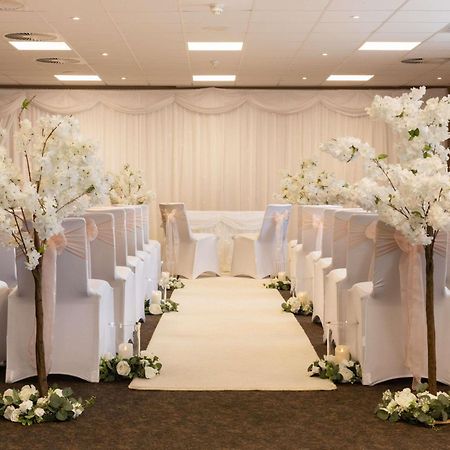 Novotel Milton Keynes Eksteriør billede