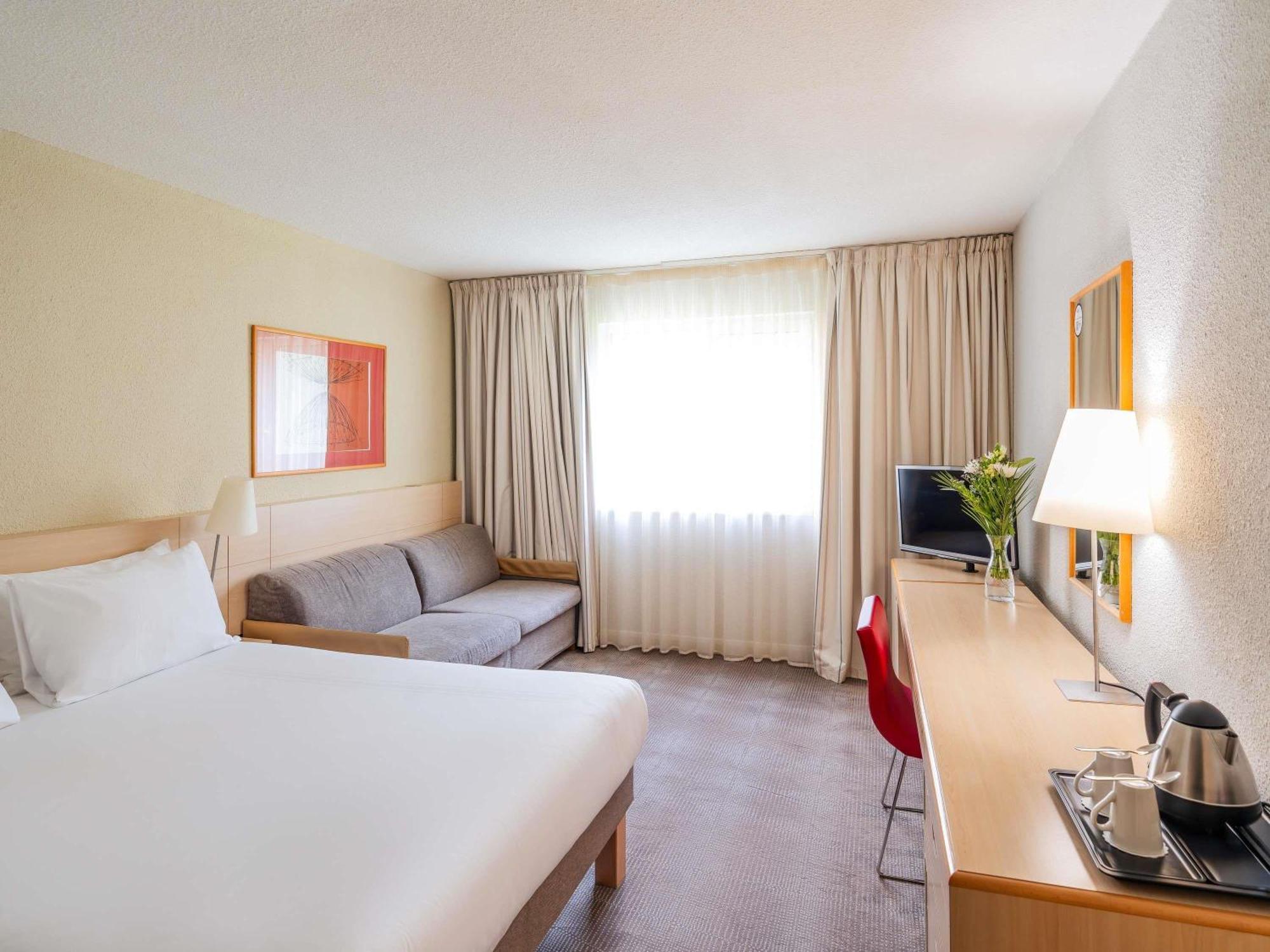 Novotel Milton Keynes Eksteriør billede